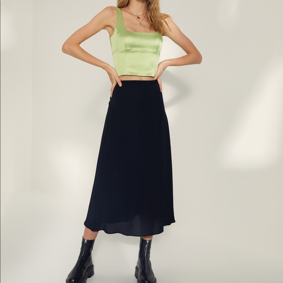 Wilfred Dresses & Skirts - Wilfred Midi Skirt